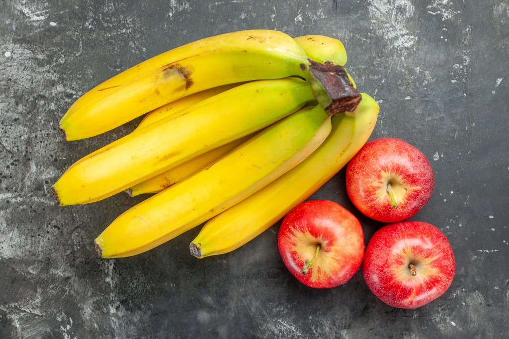 7 fresh fruits with high amounts of&nbsp;carbohydrates